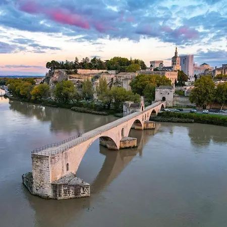 Le 33 - Clim - Free Parking - Wi-fi Avignon