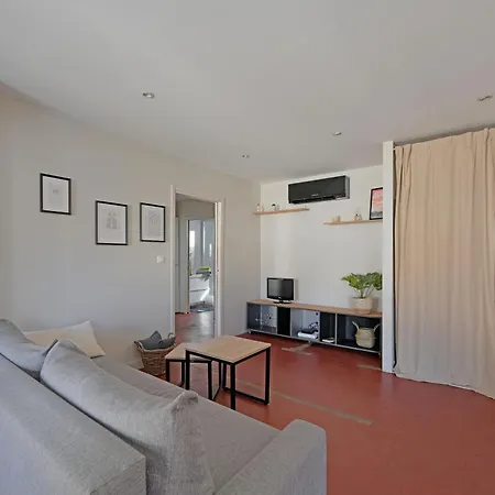 Le 33 - Clim - Free Parking - Wi-fi Apartment