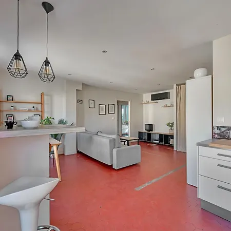 Apartment Le 33 - Clim - Free Parking - Wi-fi Avignon